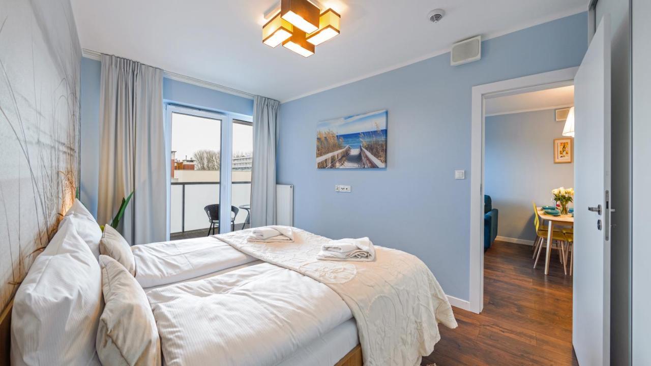 Apartament Blekitna Laguna Z Basenem - Ul Kasprowicza 20A - Holiday City โควอบเซก ภายนอก รูปภาพ